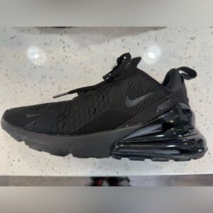 Nike Women's Air Max 270 Shoes